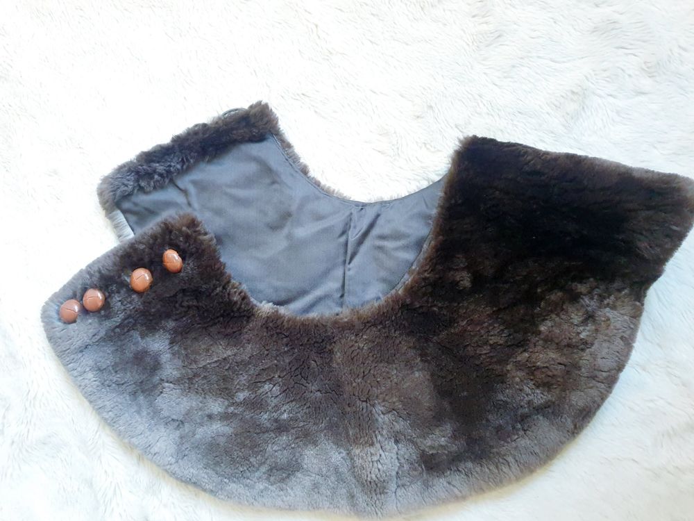 Echtpelz-Kragen / Schal Aus Ussuri-Waschbär Pelz – Besatz Für Mantel, Kapuze Oder Jacke