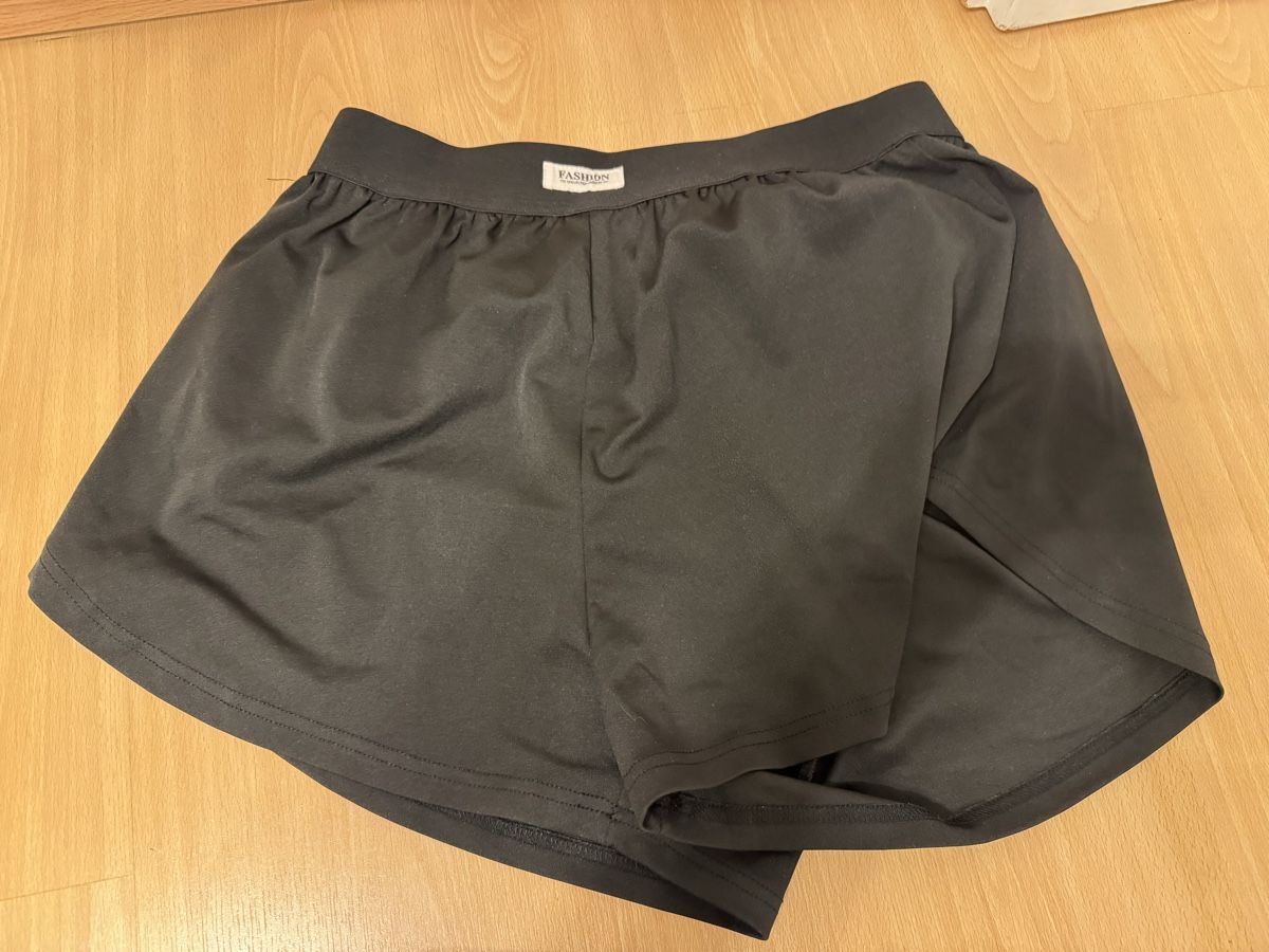 Pantaloni: Sporthose – Usato da Niederurnen venduto da Salome.r02