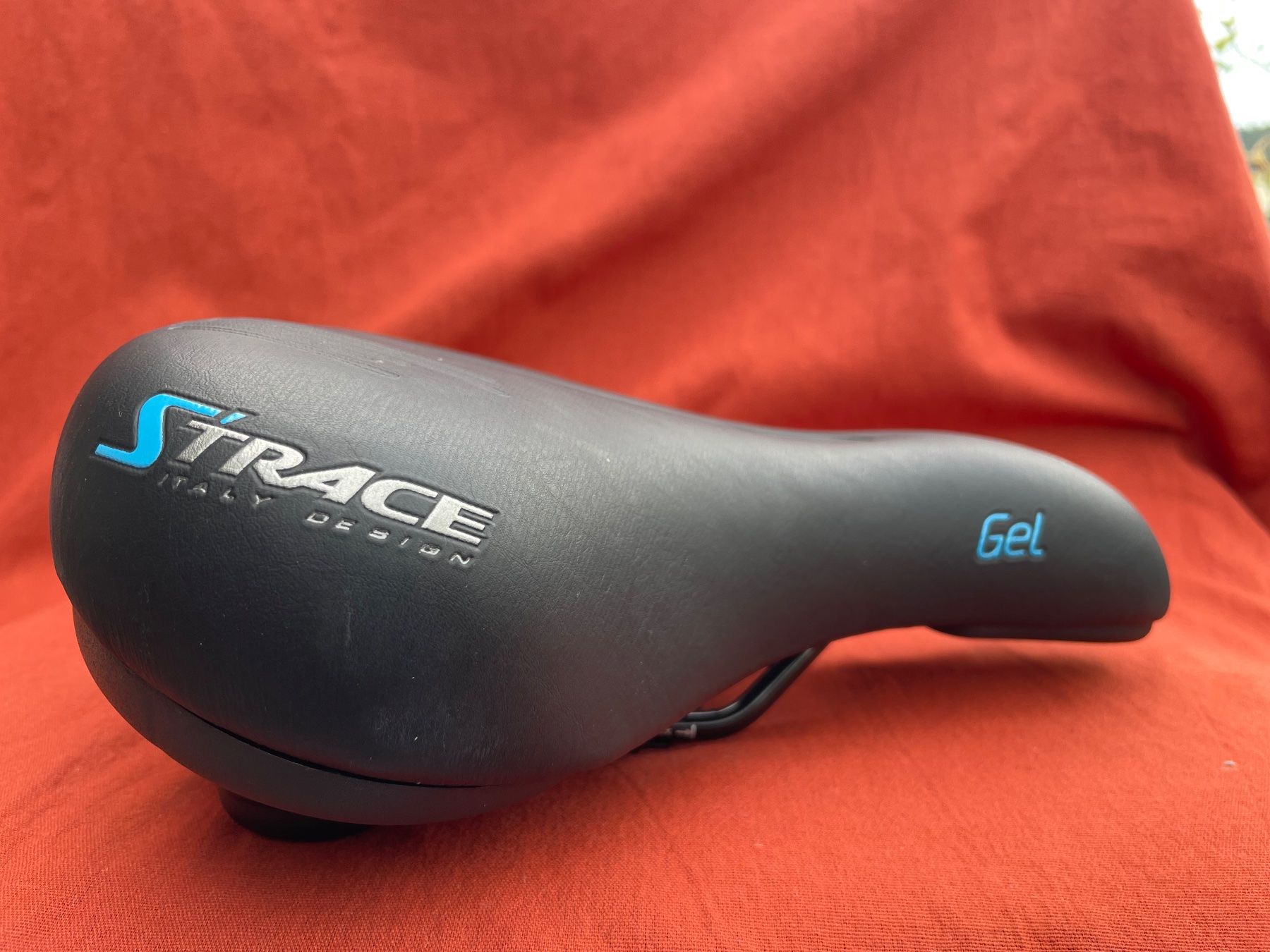 Pièces détachées: Fahrradsattel S-Trace Gel neu – Neuf (Voir description) à Luzern par nilabintang 1