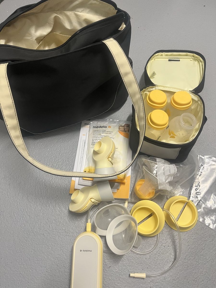 Medela Stillzubehör: Medela Flex Freestyle Pumpe – Gebraucht aus Unterägeri von mar_6gzc