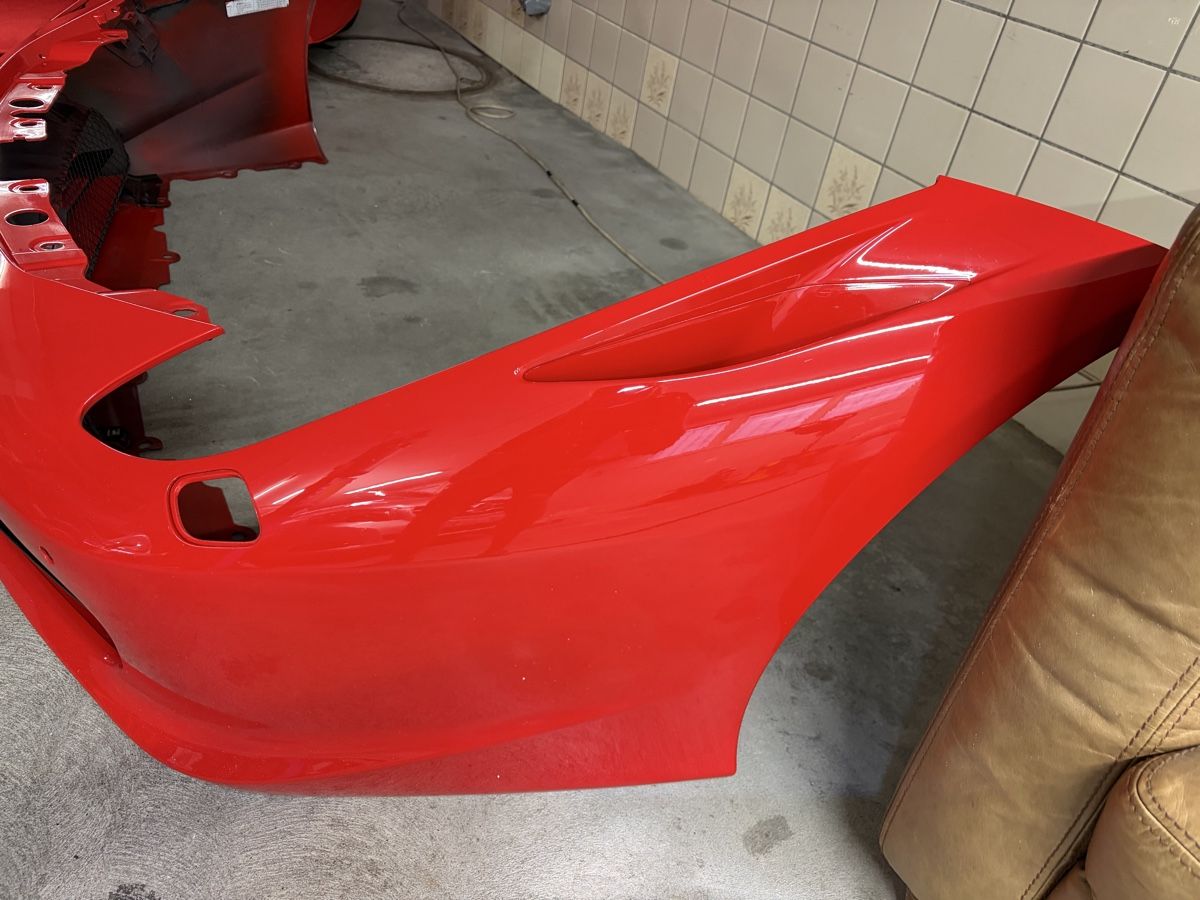 Ferrari Tutti pezzi di ricambio auto: Ferrari 458 Stossstange  – Usato da Zug venduto da M.Smolcic 9