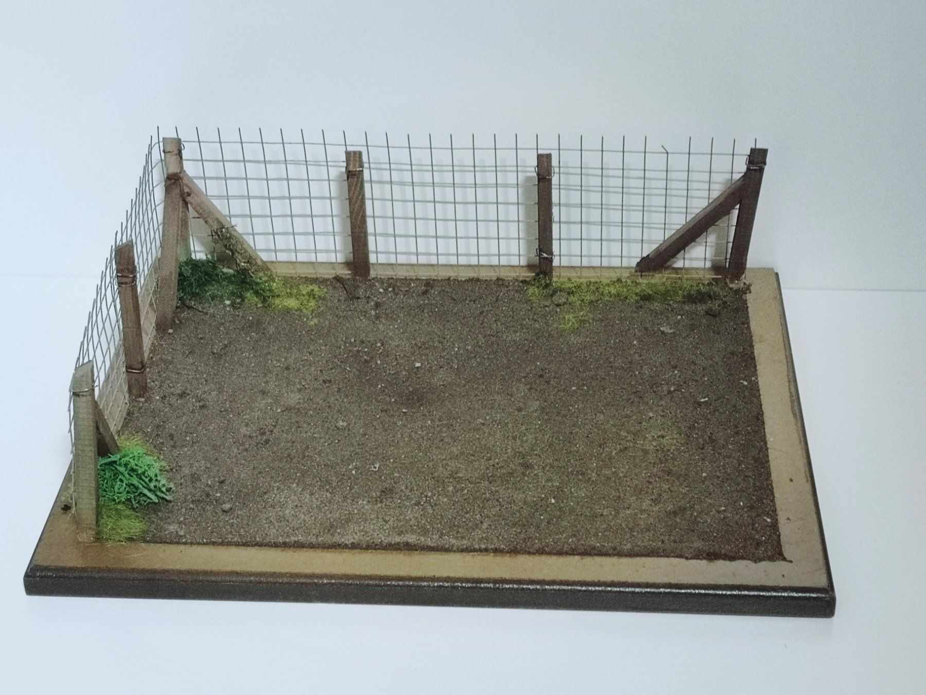Modellbausätze & Standmodelle: 1:18 Diorama (ohne Auto) – Gebraucht aus Niederbipp von kevintifu20 2