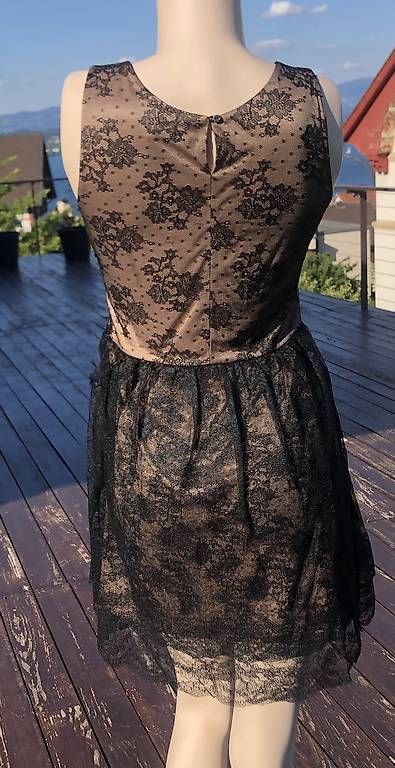 Massimo Dutti Vestiti: Massimo Dutti Cocktailkleid Gr.40 – Nuovo (secondo la descrizione) da Wilen b. Wollerau venduto da chocolady 1