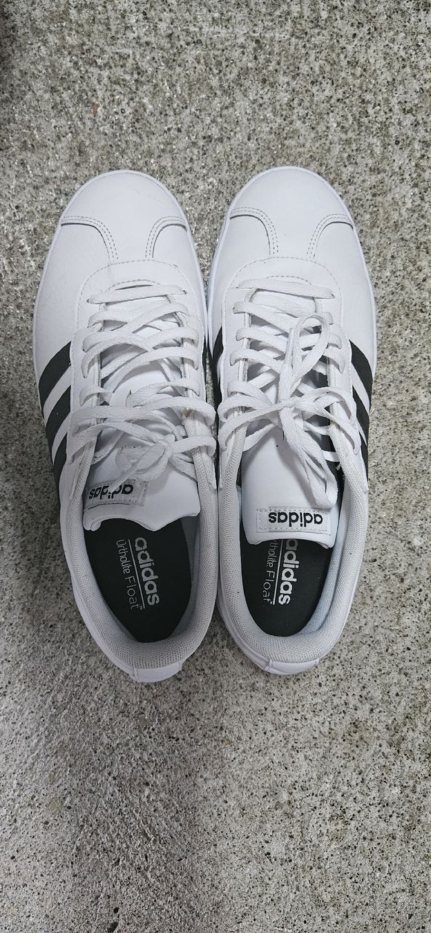 Chaussures hommes: Adidas Sneaker Gr.44 – D'occasion à Untersiggenthal par Tequilla74 1