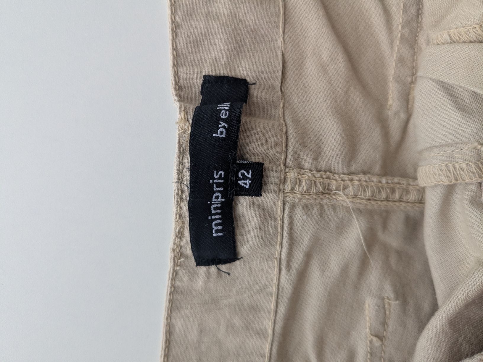 Pantaloni: Kurze Hose beige Grösse 38, Baumwolle  – Usato da Rorschach venduto da olg_5qq2 2
