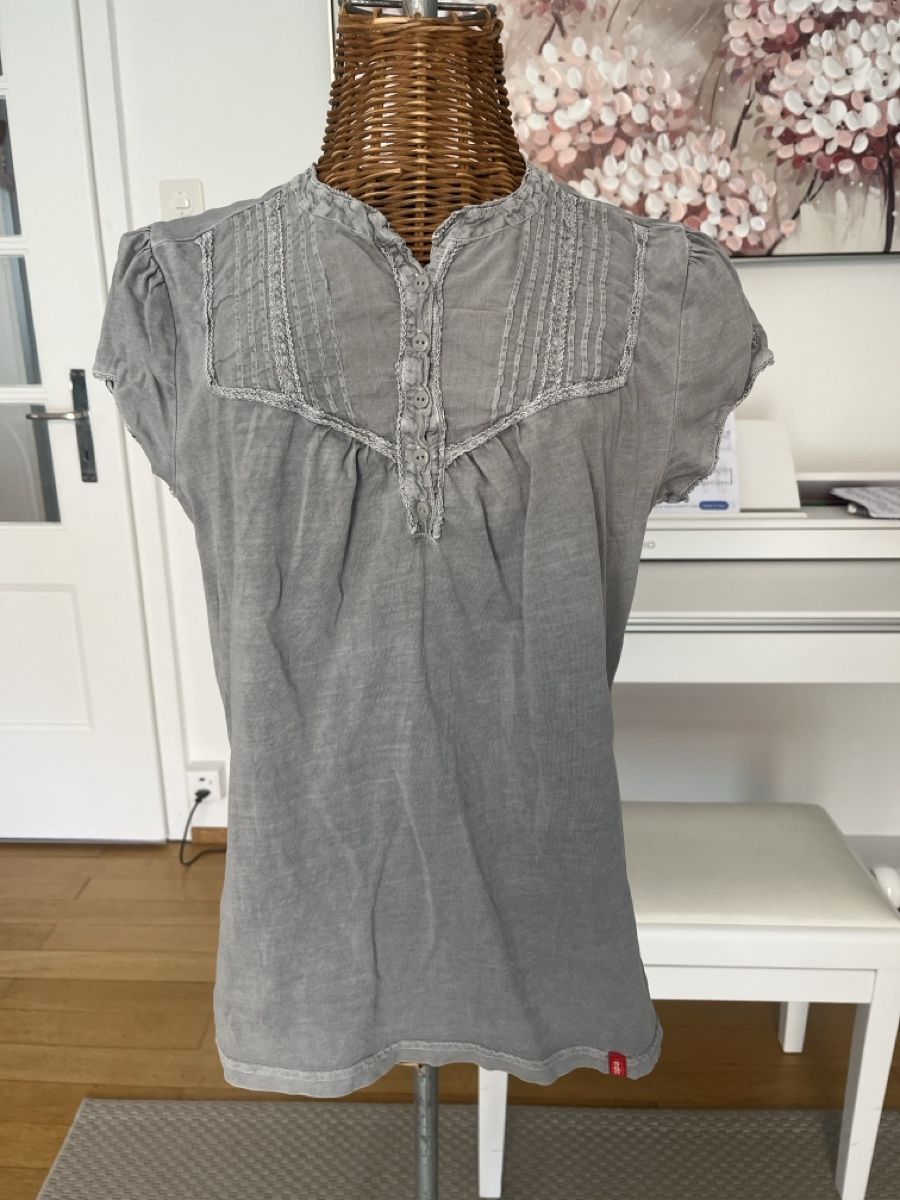 T-shirt: Shirt grau von EDC, M – Usato da Solothurn venduto da Bobesch08