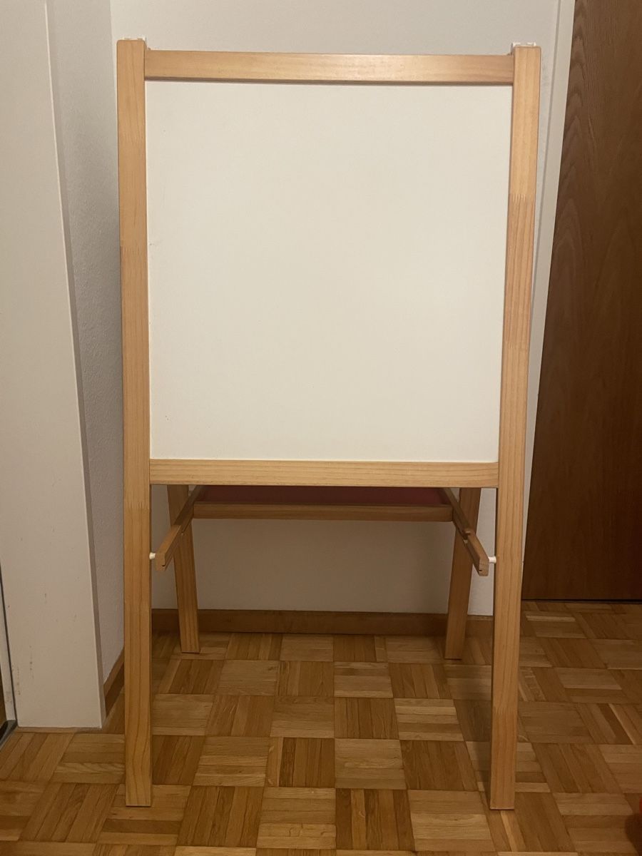 Tableaux: Kindertafel Holz mit Ablage – D'occasion à Horn par Jronimo 1