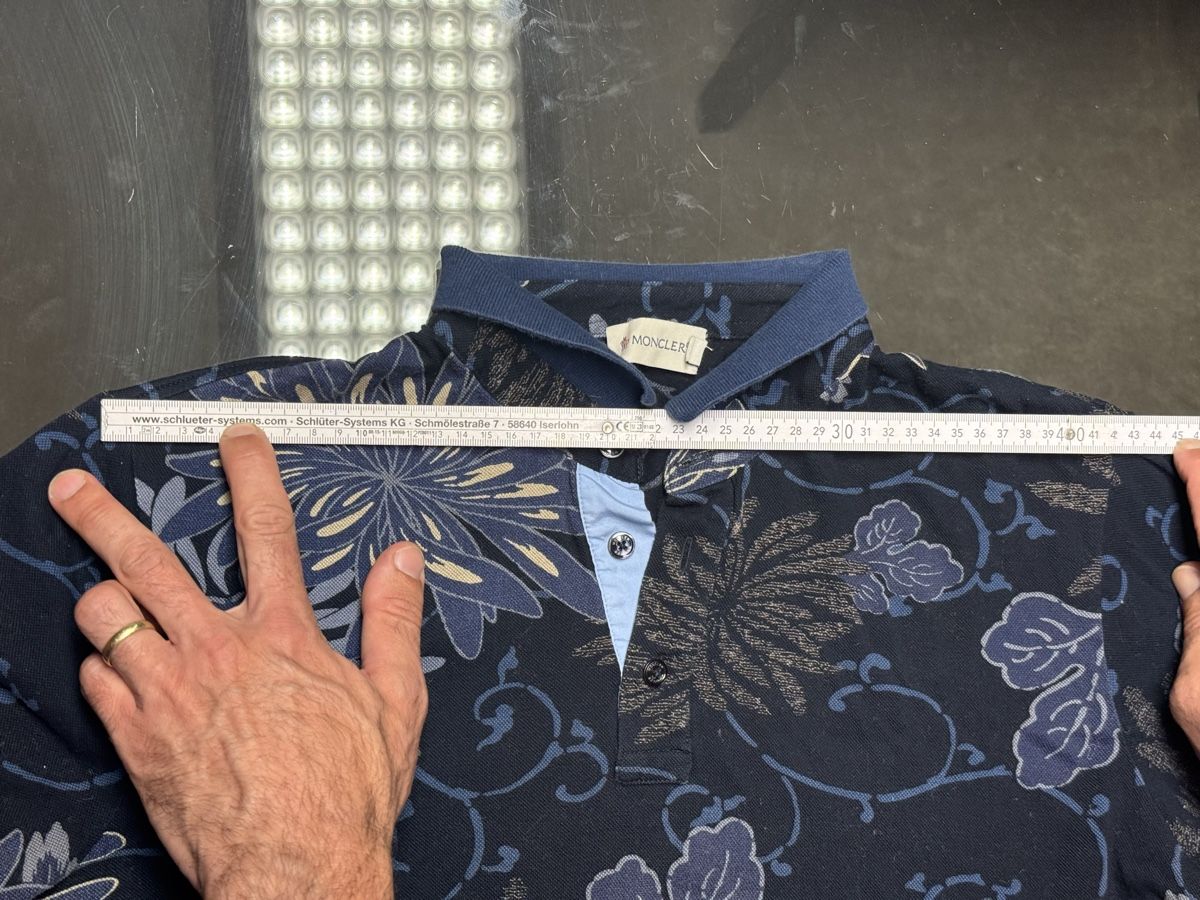 Magliette Polo: Polo Moncler  – Usato da Sierre venduto da OCNL 6