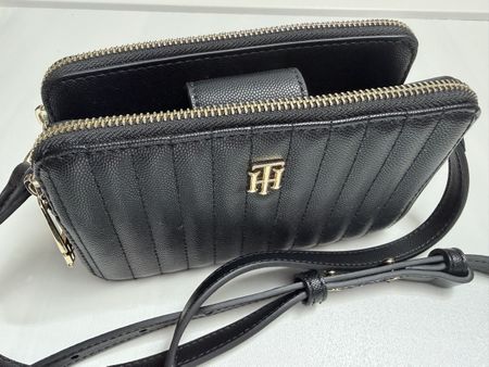 Sac à bandoulière Tommy Hilfiger, noir, bon état
