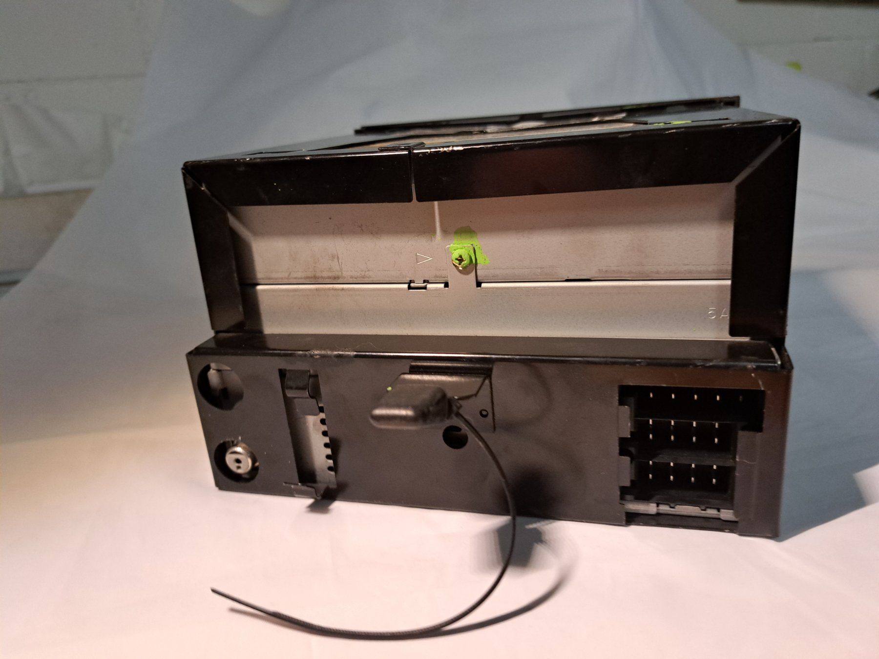 Saab Radios: SAAB 9-5 YS3E (2002) – Gebraucht aus Fällanden von Whannes 1