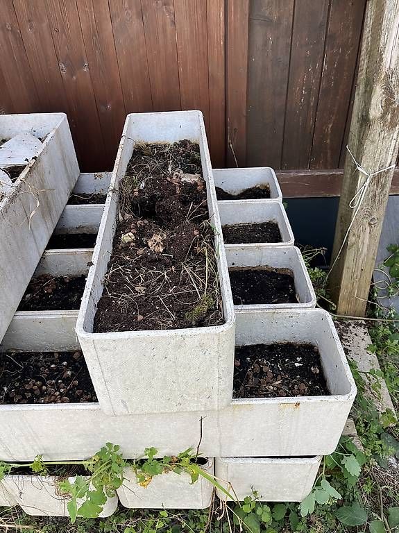 Materiale di riempimento: Bac en fibrociment  – Usato da Evionnaz venduto da viv_6fwl