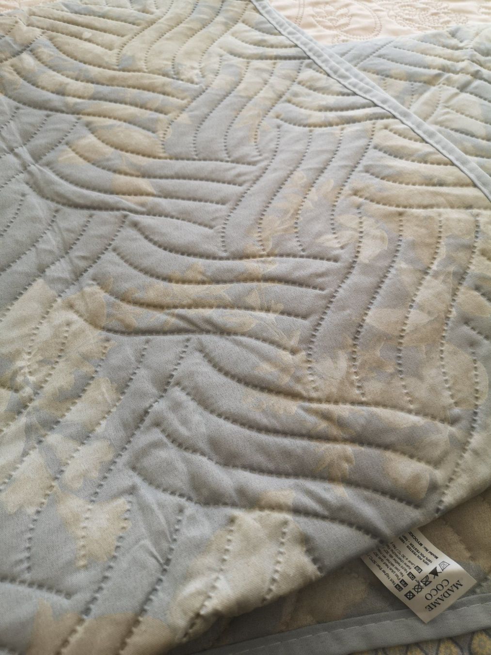 Letti: Tagesdecke 200x220cm – Nuovo e nell'imballaggio originale da Frenkendorf venduto da DORU1