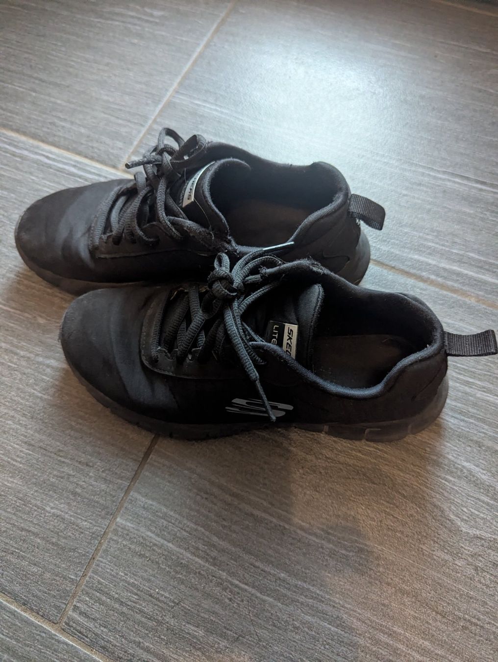 Skechers Scarpe per ragazzi: Turnschuhe 35 – Usato da Wangen ZH venduto da Nadja056