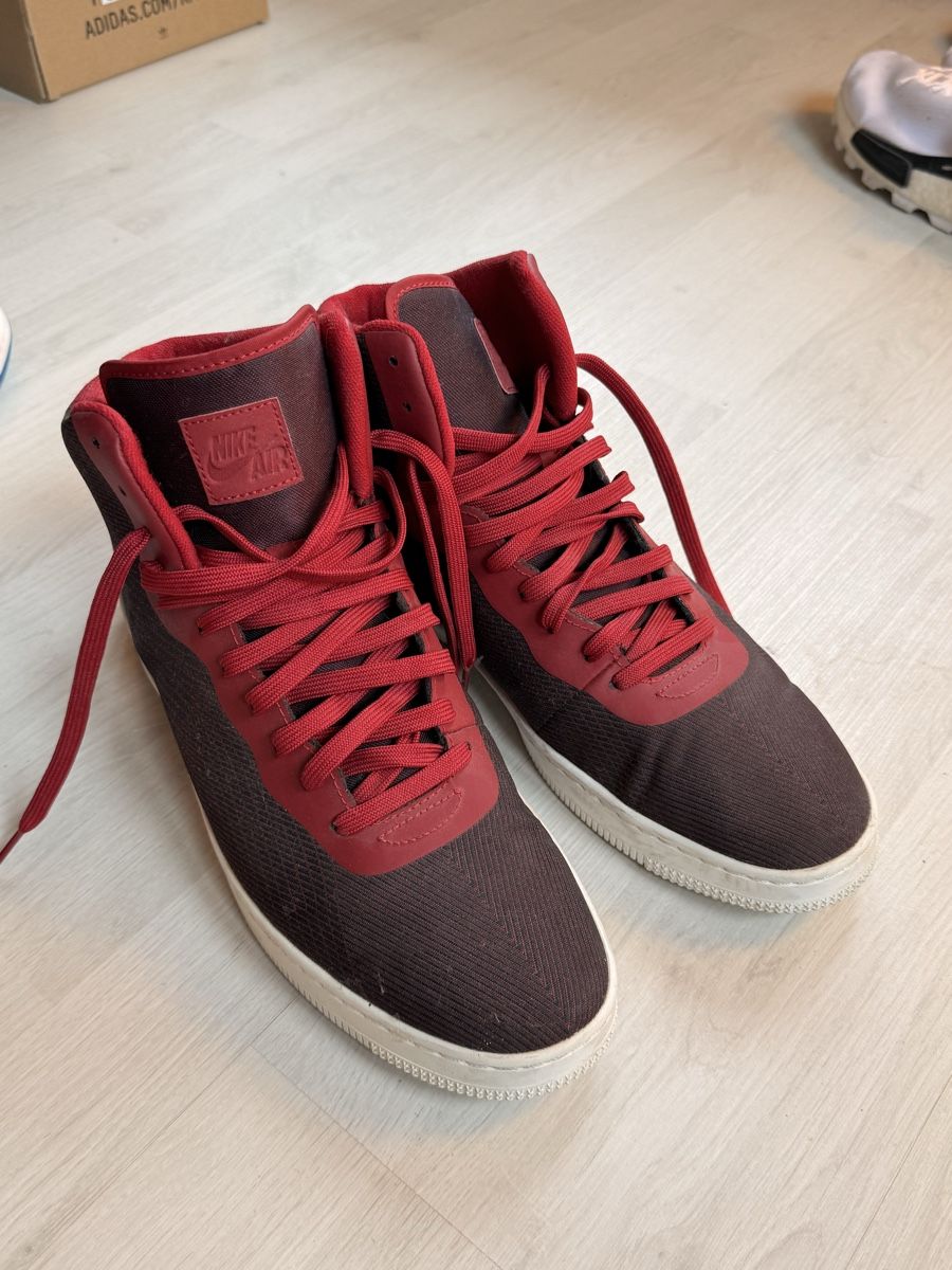 Nike Scarpe da uomo: Nike NSW Pro Stepper Rot Schwarz – Nuovo (secondo la descrizione) da Herzogenbuchsee venduto da Lena.Maria