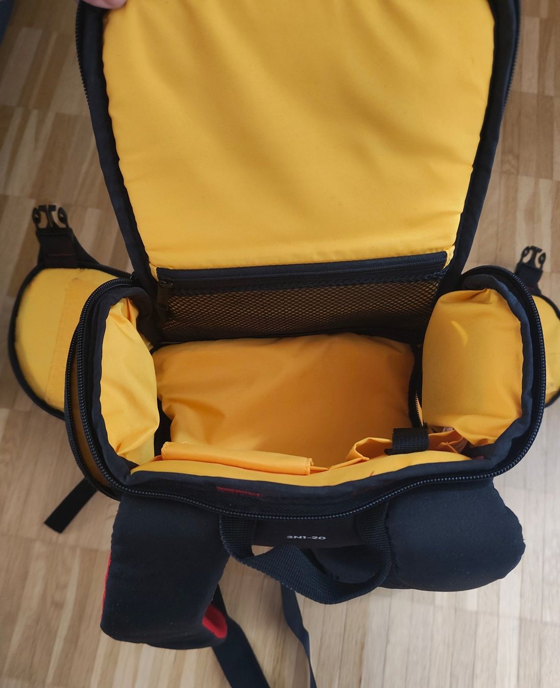 Kata Zaini: Fotorucksack Kata 3N1-20 DPS – Nuovo (secondo la descrizione) da Arlesheim venduto da Jokerman69 5