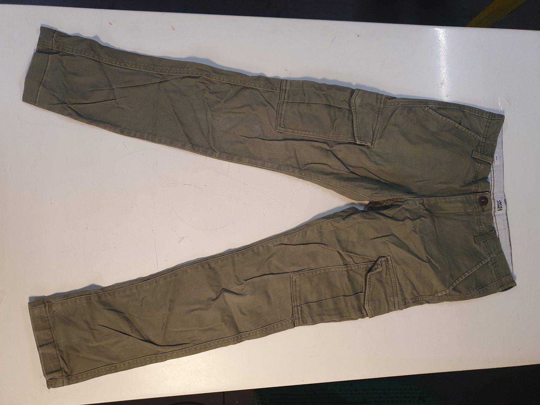 Jack & Jones Jeans: Jack & Jones Jeans Oliv grösse S – D'occasion à Zürich par loosebone