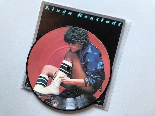 Dischi in vinile: LINDA RONSTADT – Nuovo (secondo la descrizione) da Aarwangen venduto da Jukebox3 3