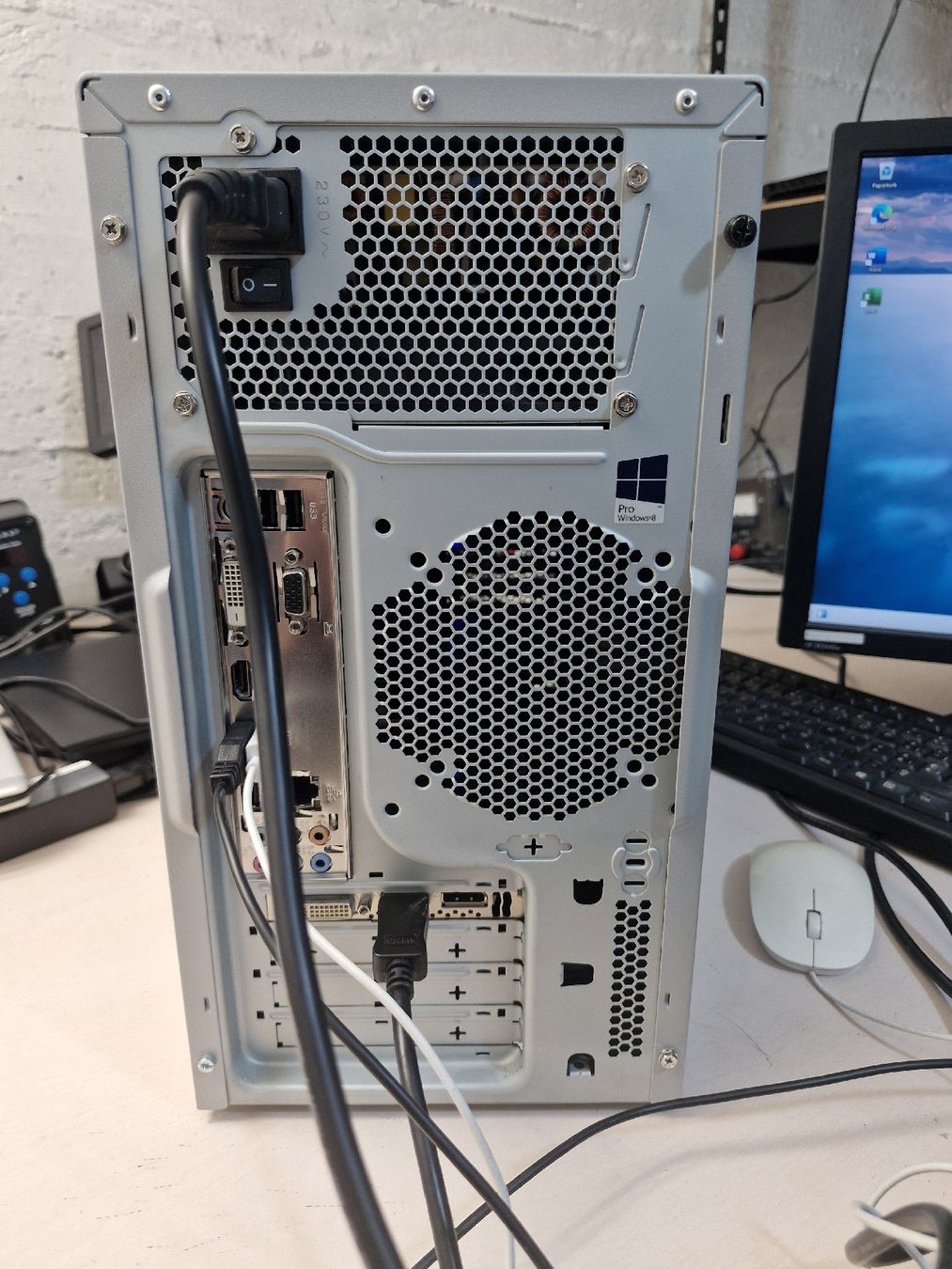 PC: Workstation PC | 16GB RAM | Quadro K2000 | SSD Office 2024 – Usato da Adliswil venduto da SaveElektro 1