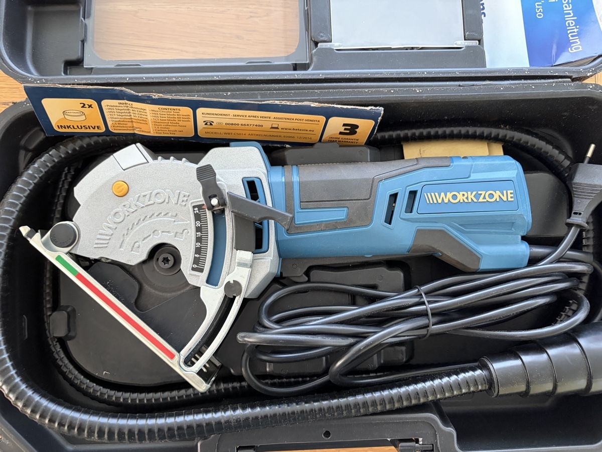 Toutes les machines: Mini scie circulaire Workzone – D'occasion à Echallens par JAR69