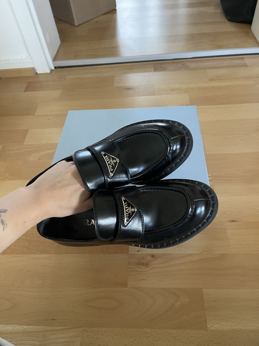 Prada Scarpe da donna: Prada Chocolate Loafer – Usato da Basel venduto da Celea_ 4