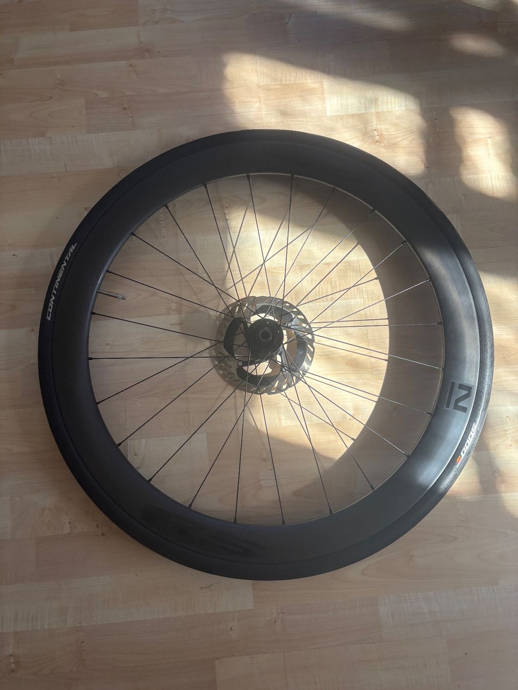 Pièces détachées: Roues carbone Novatec – D'occasion à Corseaux par dow_s6cj 4