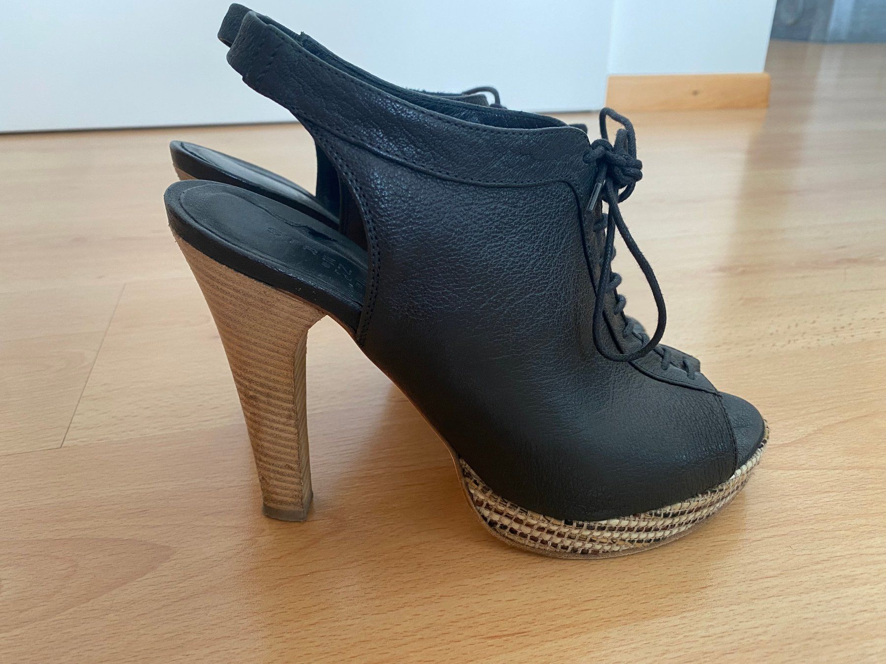 Scarpe da donna: High Heels Strenesse – Usato da Vaduz venduto da RapunzelLissi 3