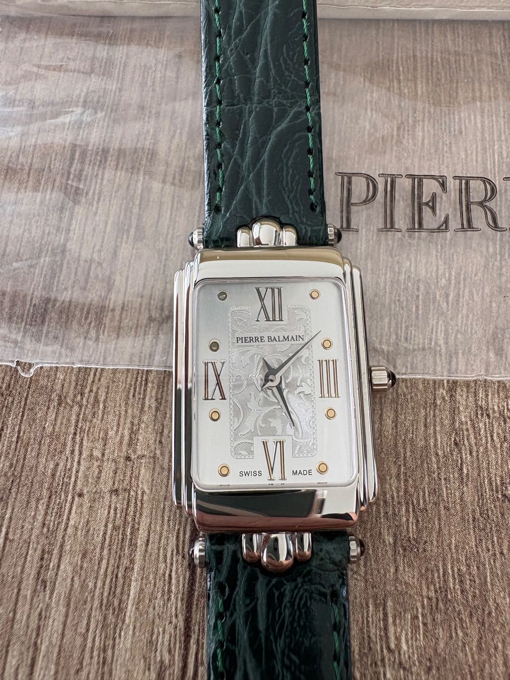 Balmain Orologi: Damenuhr von Pierre Balmain – Nuovo e nell'imballaggio originale da Schübelbach venduto da S1CH 2