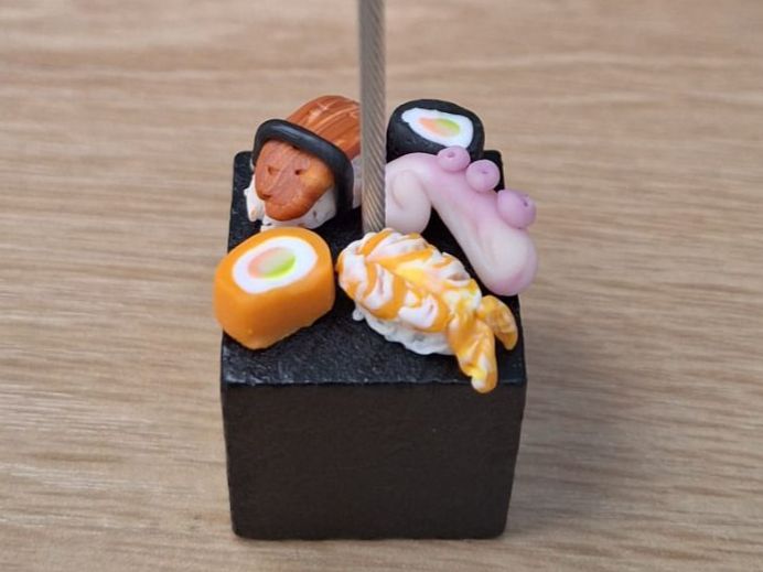 Cornici: Fotohalter, Memo Clip mit Handmade Sushi, Geschenk – Nuovo (secondo la descrizione) da Zürich venduto da HandmadeTinyFood 1