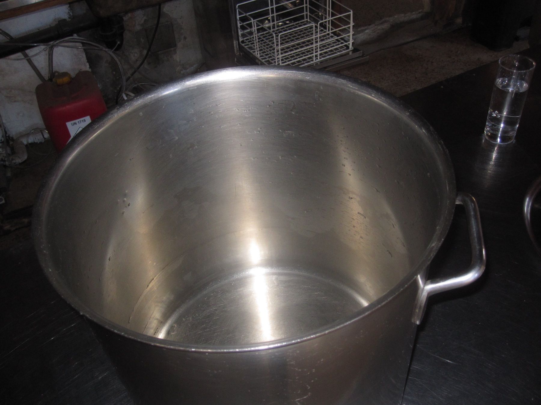 Cucine complete: Marmite  inox. + couvercle  30L – Usato da Ravoire venduto da feylet 2