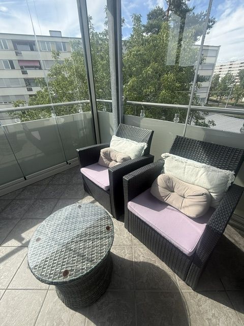 Sessel: Garten Lounge mit Tischli *** – Gebraucht aus Zürich von Fifa 1