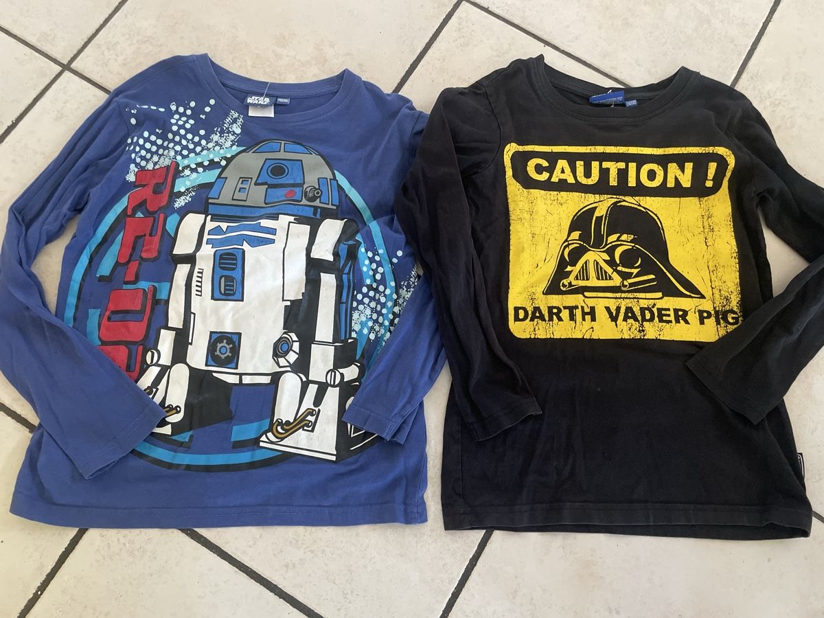 Pullover & Sweatshirts: 2 Langarmshirts Star Wars Gr.140 – Gebraucht aus Obergerlafingen von cabo4