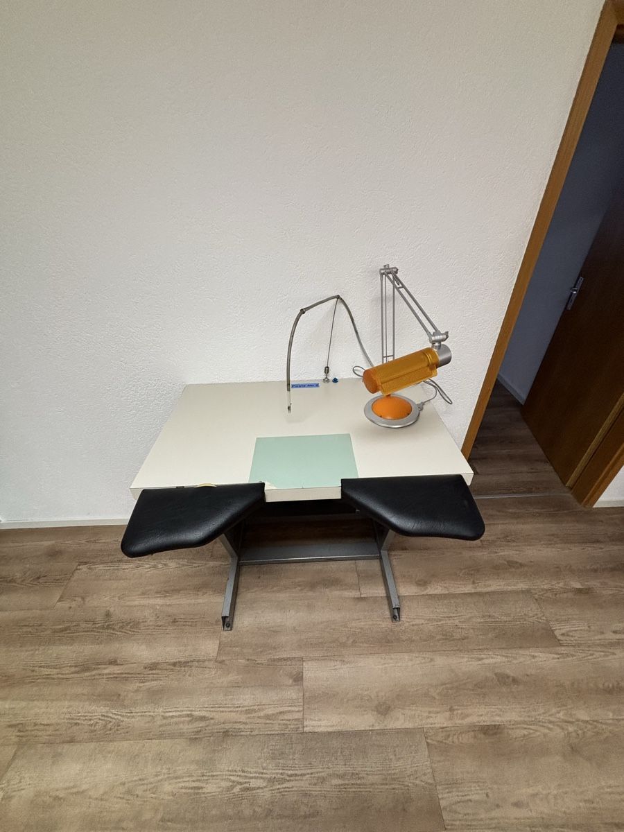 Banchi da lavoro: Établi d’horloger (2 pièces) – Usato da St-Imier venduto da ic.27 6