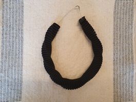 Collana di tessuto COS