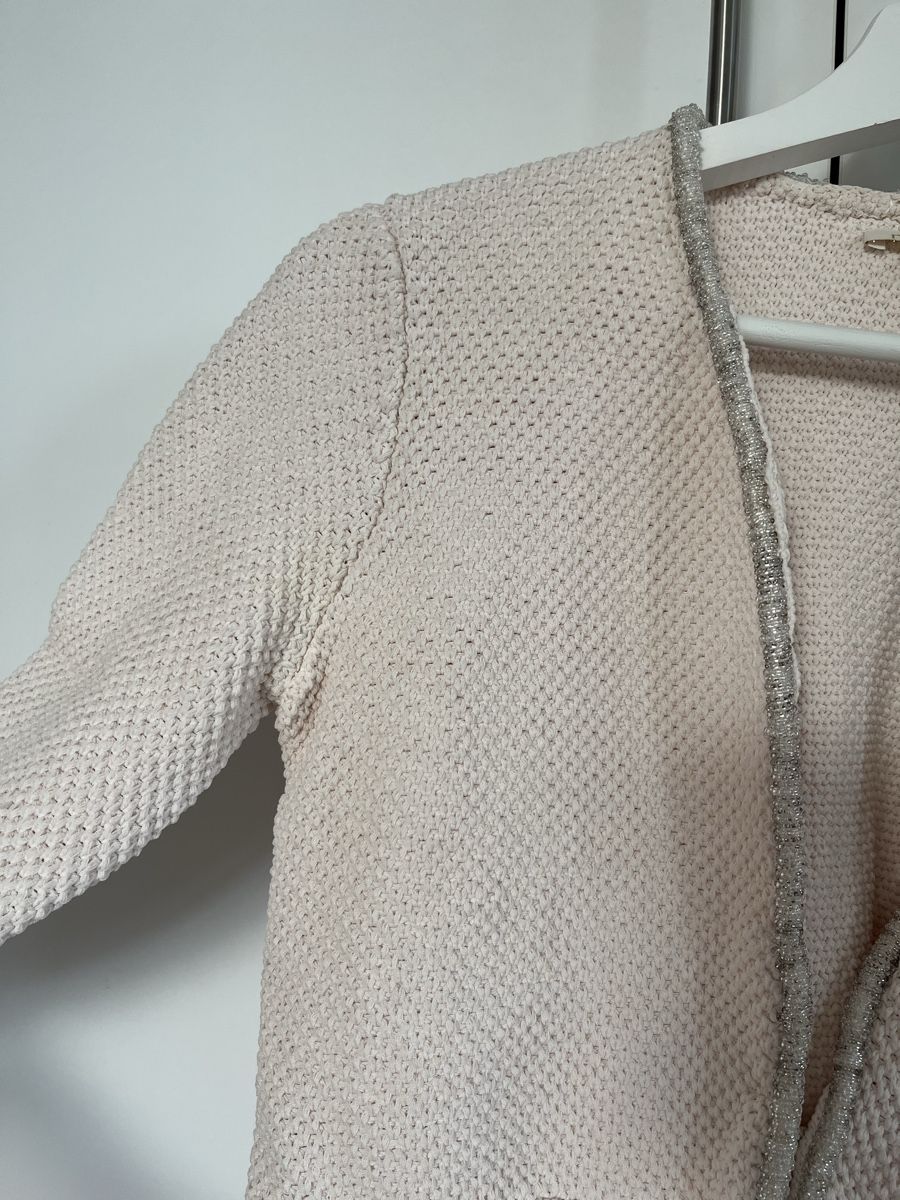 Maje Giacche: MAJE Strickjacke Beige Gr. 1, Perlenbordüre – Usato da Pfäffikon SZ venduto da humming-bird 2