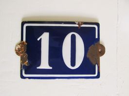 Email - Hausnummer 10