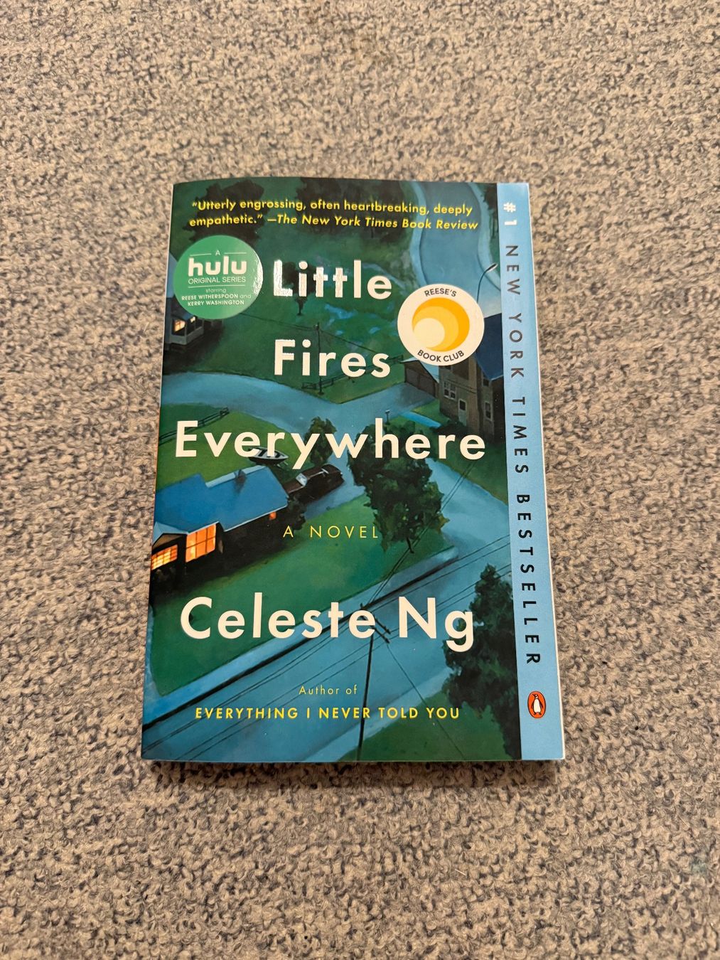 Libri: little fires every where buch – Nuovo (secondo la descrizione) da Hausen AG venduto da fanawe311 1