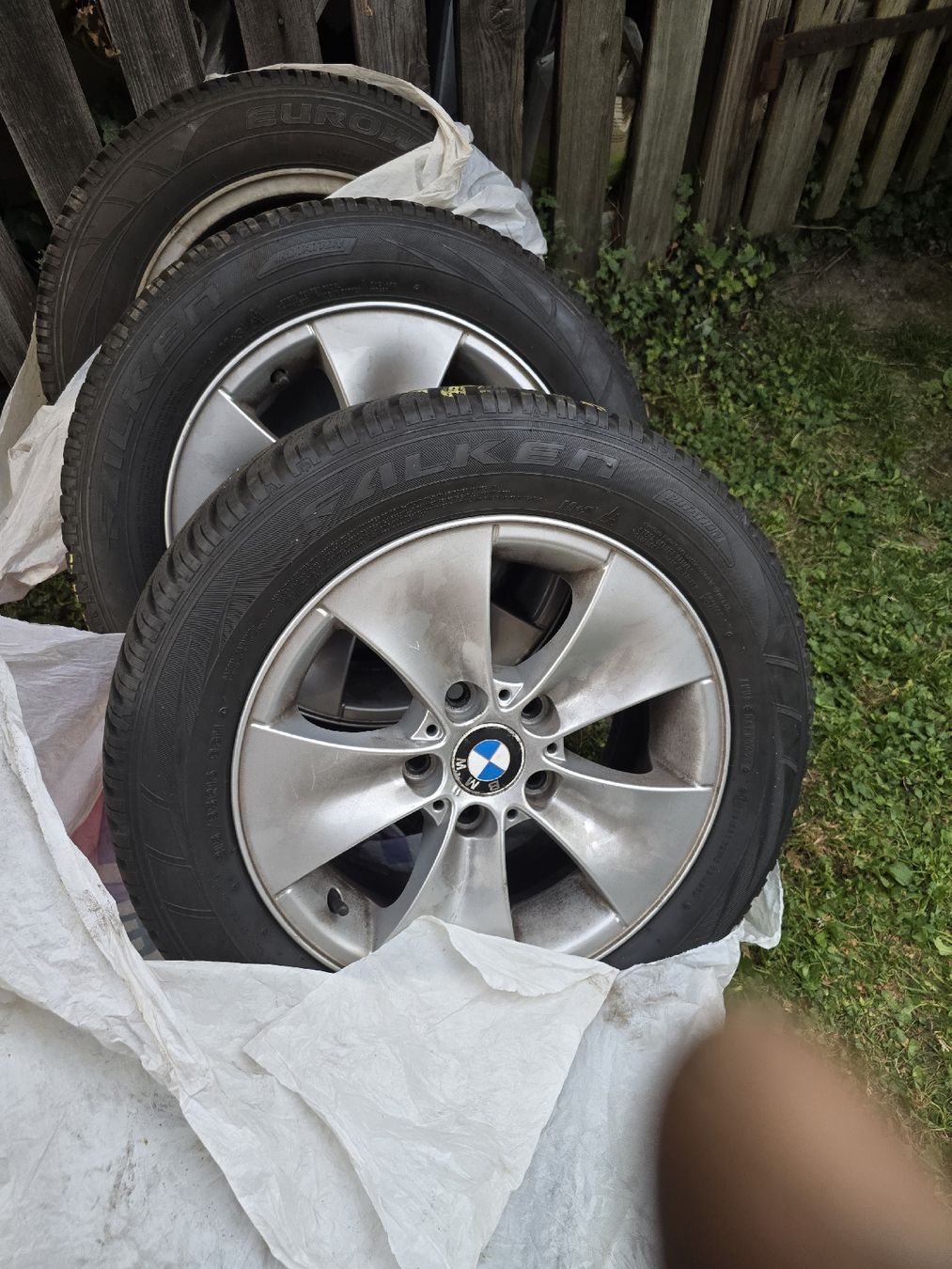 BMW Toutes les pièces auto: BMW Reifen – D'occasion à Erstfeld par rr1_88ph
