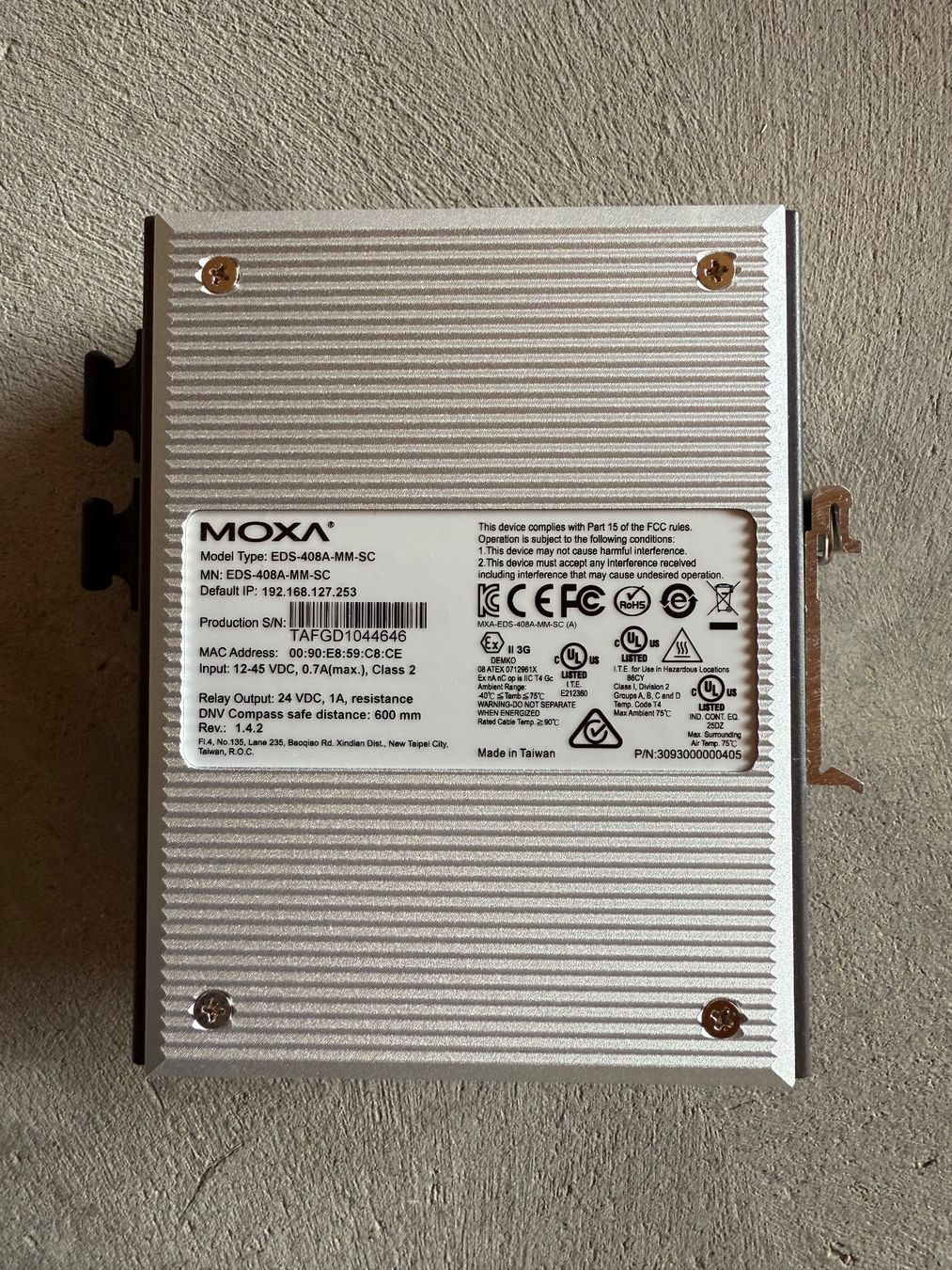 Hub & Switch: MOXA Switch Ethernet – Nuovo e nell'imballaggio originale da Erde venduto da Ricardoannonce 1