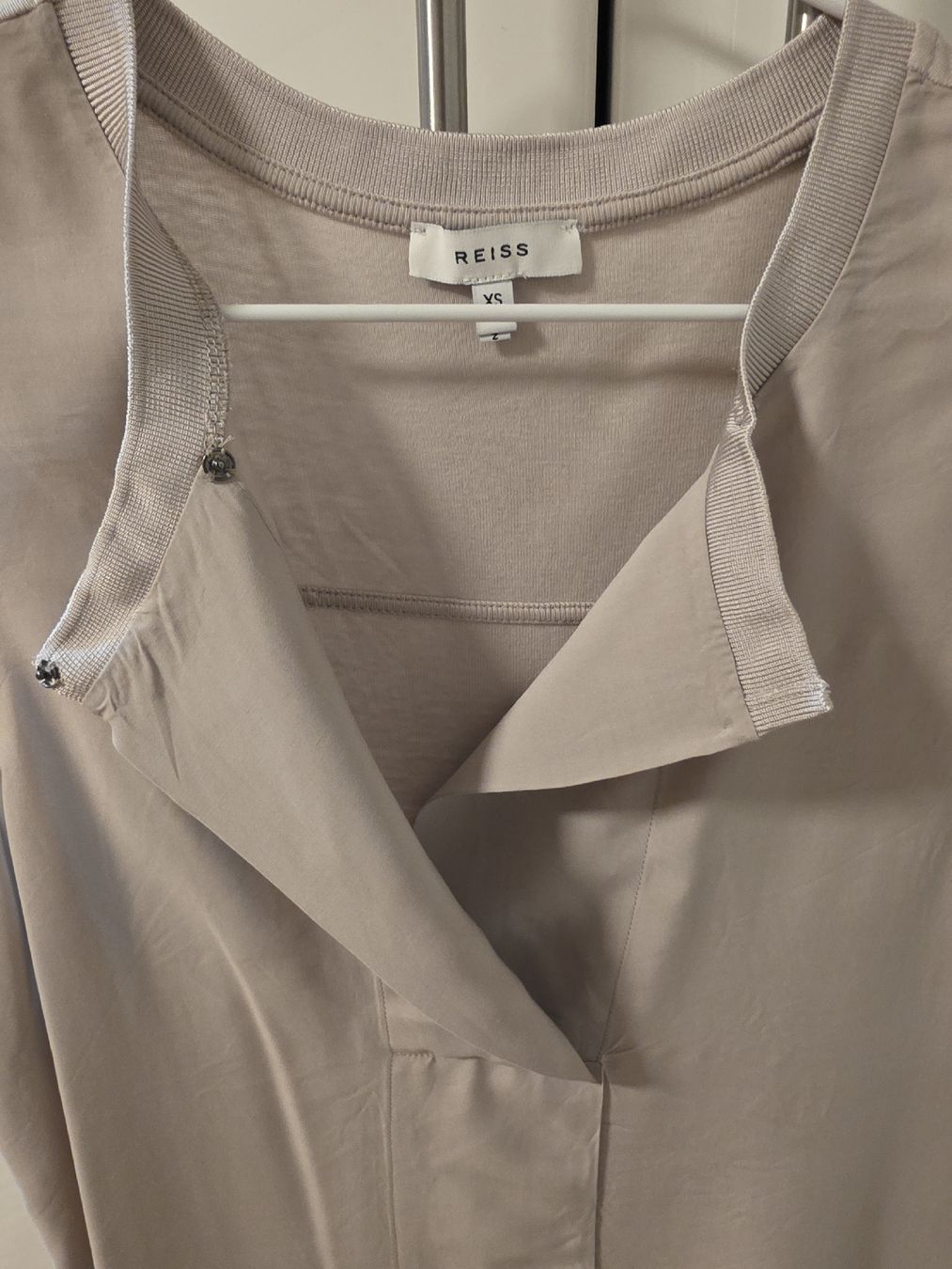 Top: Reiss XS beige top – Nuovo (secondo la descrizione) da Zürich venduto da lit_n7pb
