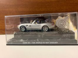 BMW Z8 James Bond 1-43 OVP The world is not enough 965
