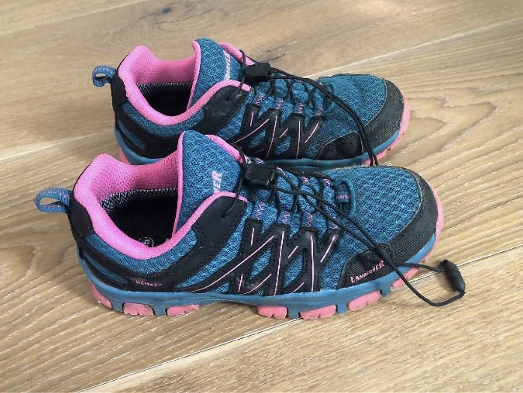 Scarpe per ragazze: Trekkingschuhe Gr.35 – Usato da Brunnadern venduto da Bumlebee
