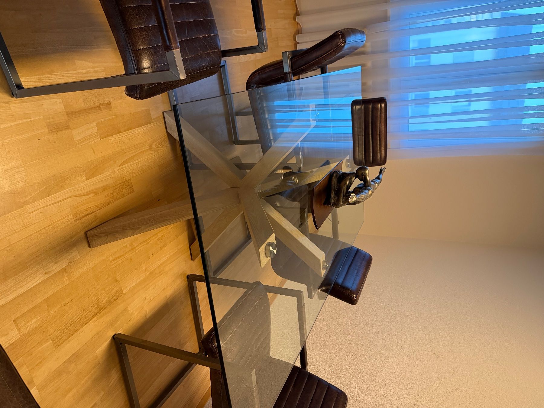Pfister Set di tavolo e panche: 6 Esszimmersühle und Tisch – Usato da Wettingen venduto da Fitoria 1