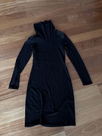 Kleid Fas Fille A Suivre schwarz mit Rollkragen Grösse S