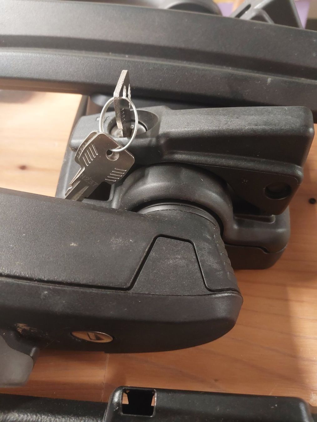 Thule Portapacchi: Thule Velo Dachträger Set – Usato da Winterthur venduto da Strubzilla 2