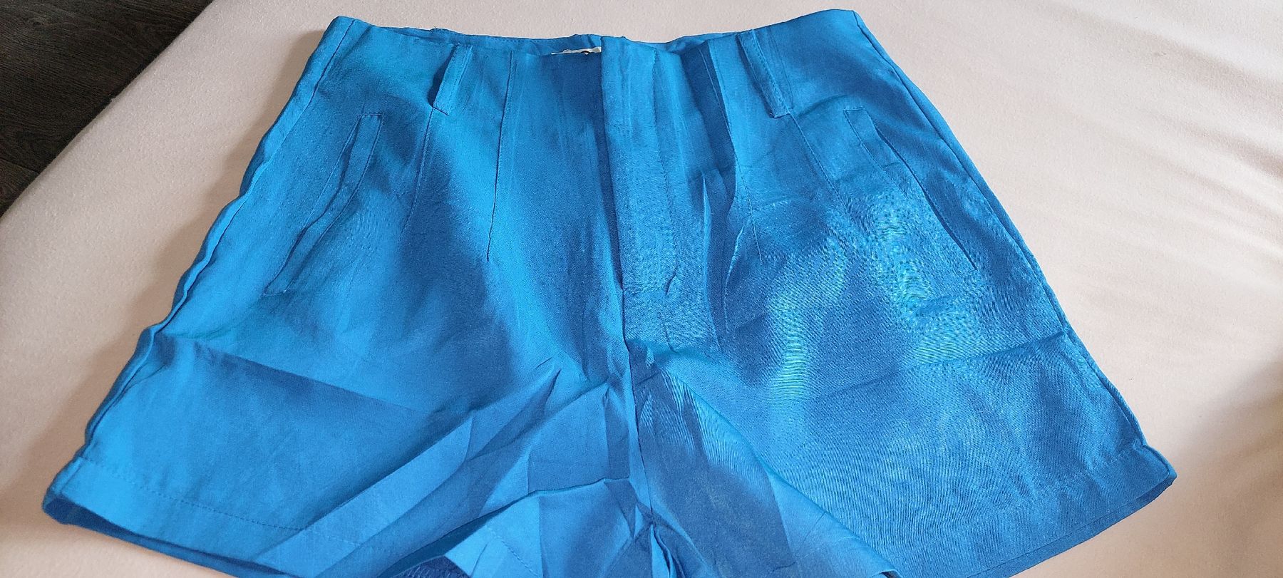 Pantalons: Shorts gr38 – Neuf (Voir description) à Gwatt (Thun) par Letzte-Chance-III