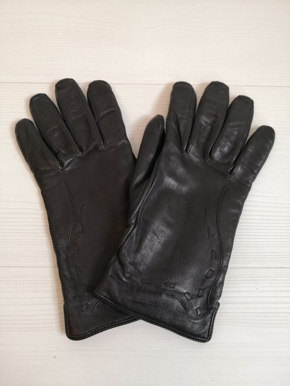 Guanti & manicotti: 🤩LEDER-HANDSCHUHE SCHWARZ MIT MUSTER & GEFUTTERT NEU – Nuovo (secondo la descrizione) da Olten venduto da Naja-Twins-Twins