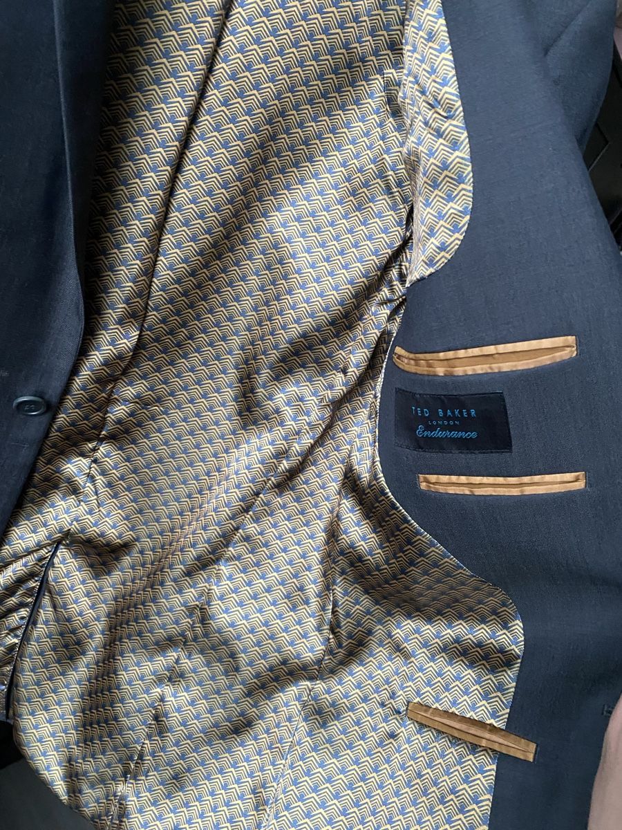 Ted Baker Costumes: Ted Baker Herren-Anzug Gr. 50, Grau – D'occasion à Hausen AG par xavers 2