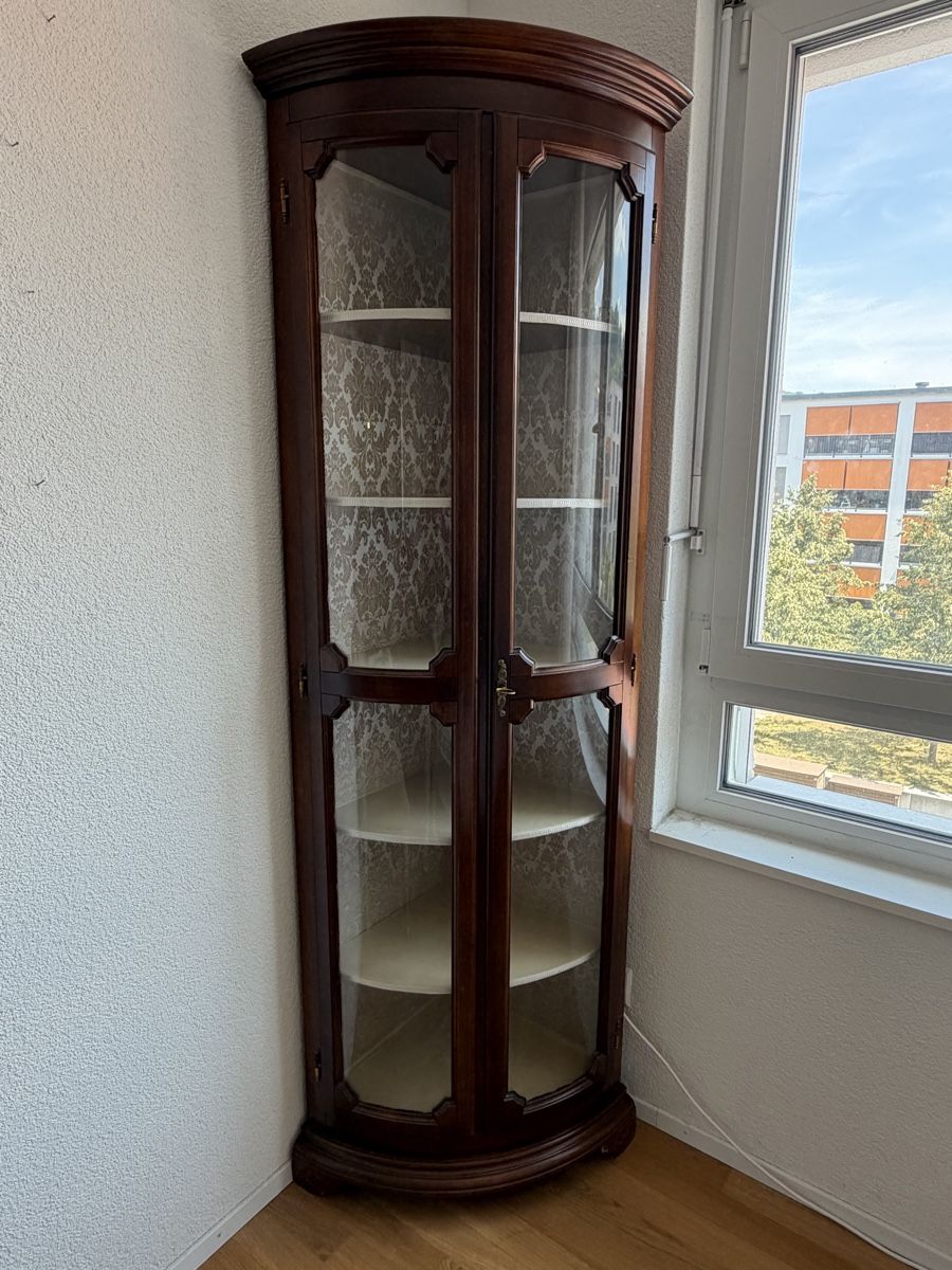 Vitrines: schöne Eckvitrine Holz Vintage – D'occasion à Konolfingen par petzipetz