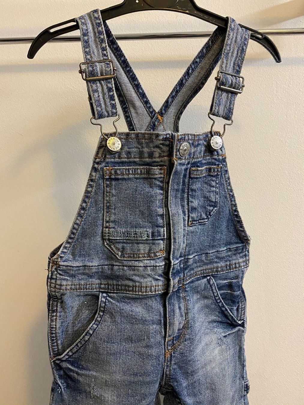 Kleiderpakete & -sets: Latzhose mit langarmigem T-Shirt Gr.92 – Gebraucht aus Zürich von AninANILOKIN 3
