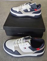 Chaussures Tommy Hilfiger, taille 37